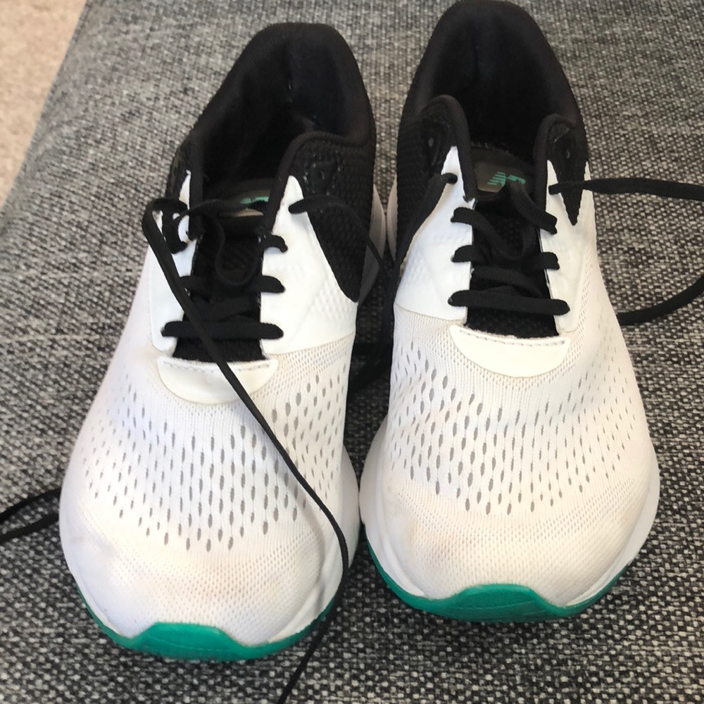 New balance women’s running shoes. Size 8